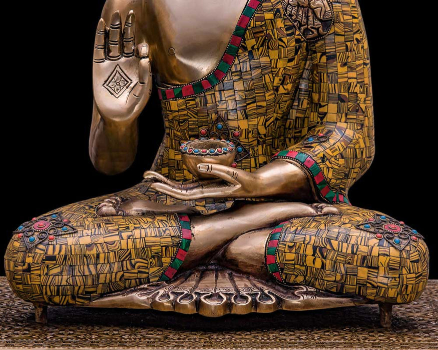 Statue du grand Bouddha Murty details